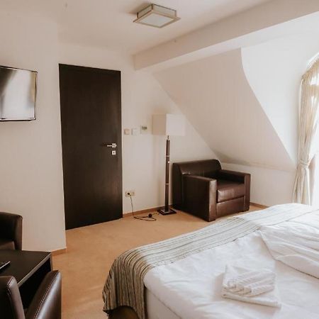 Hotel Bonaparte Кошице Екстер'єр фото