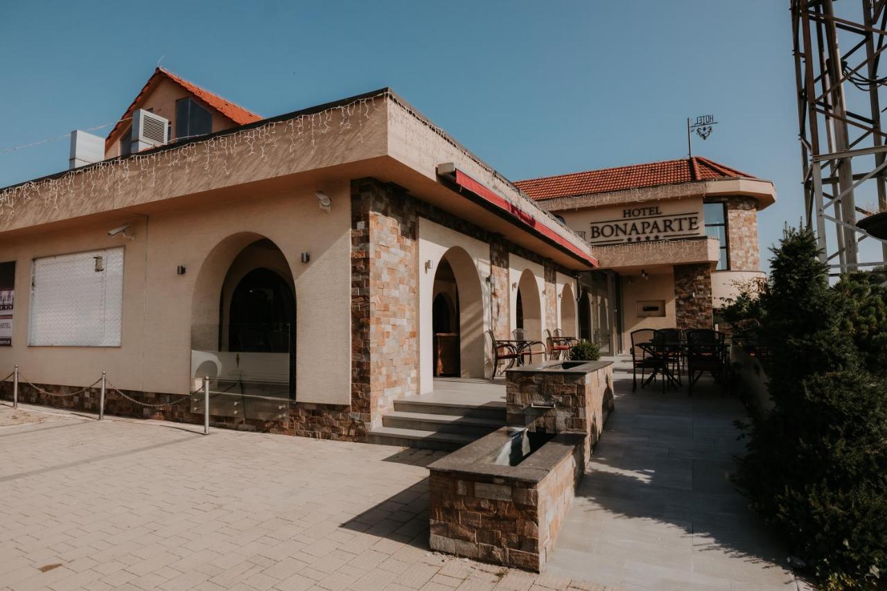 Hotel Bonaparte Кошице Екстер'єр фото