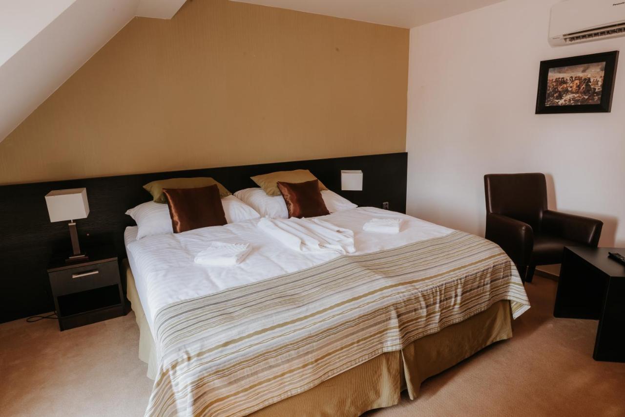 Hotel Bonaparte Кошице Екстер'єр фото