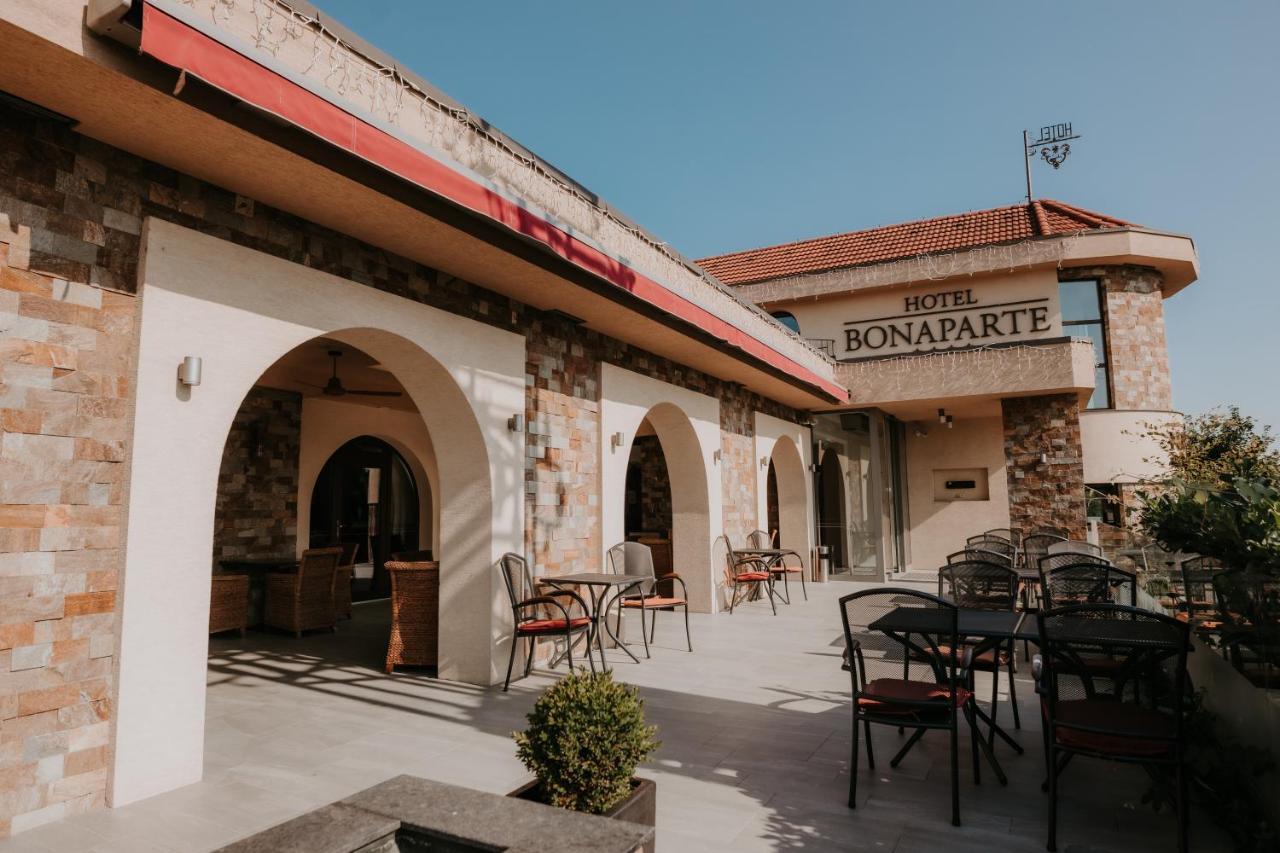 Hotel Bonaparte Кошице Екстер'єр фото